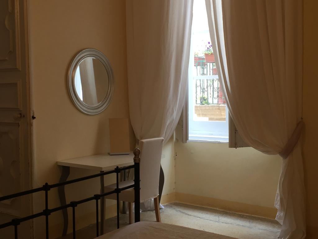 Palazzo Doxi Fontana Dimora Storica Apartment Gallipoli Bagian luar foto