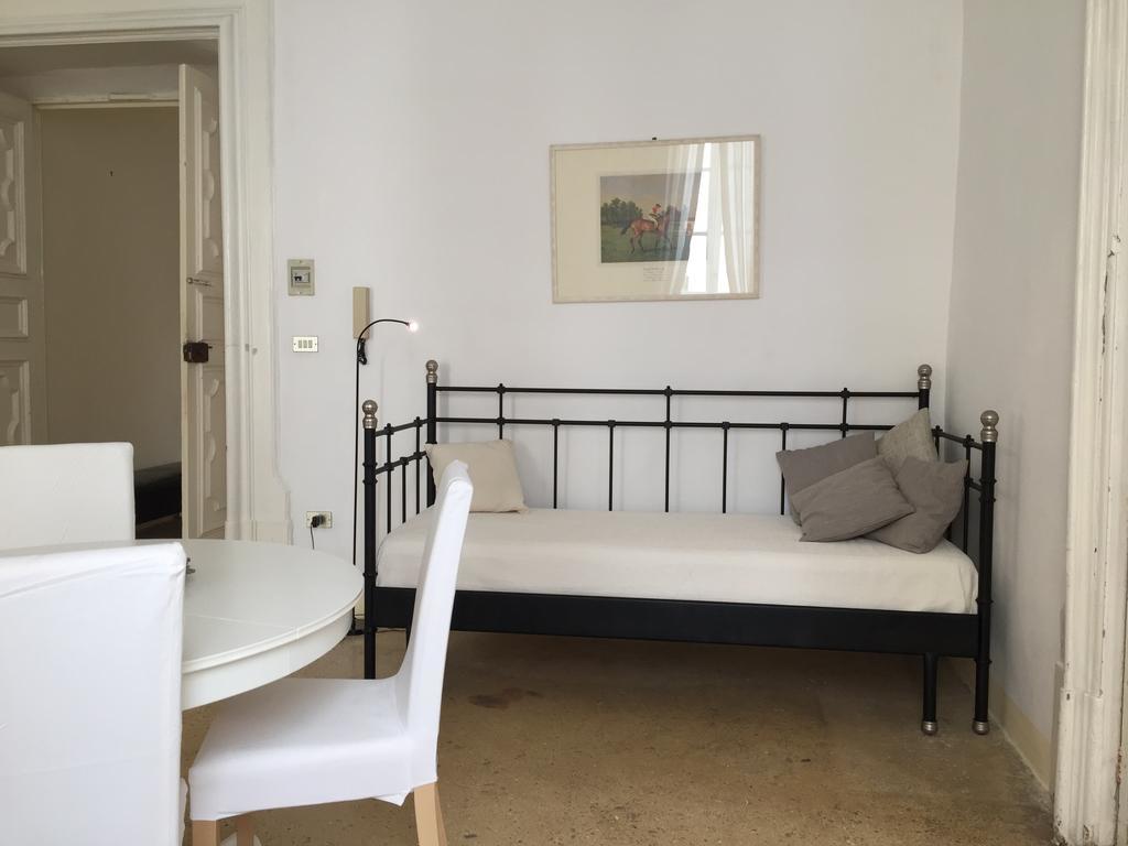Palazzo Doxi Fontana Dimora Storica Apartment Gallipoli Bagian luar foto