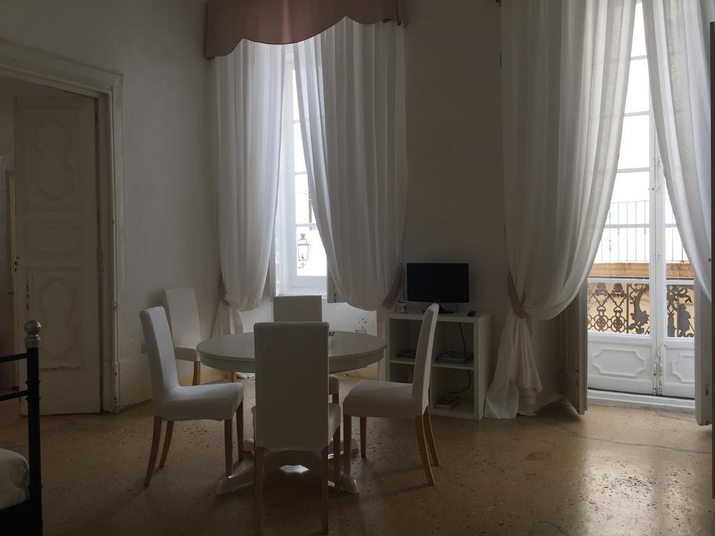 Palazzo Doxi Fontana Dimora Storica Apartment Gallipoli Bagian luar foto